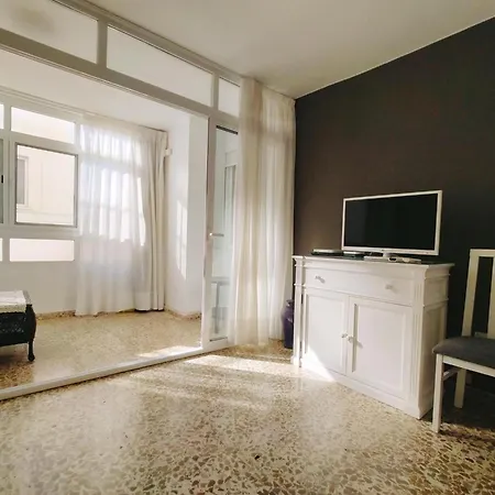 Sun Apartamento Alfonso Xii Centro Apartment *
